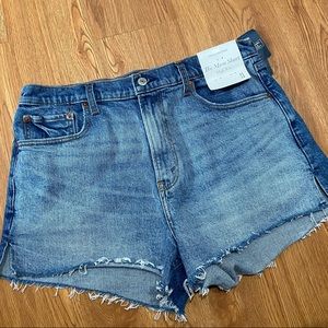 Abercrombie & Fitch Mom High Rise Shorts